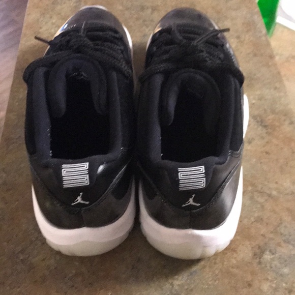 Jordan 11 low baron - Picture 3 of 6